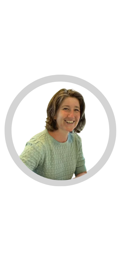 Julie van de Voorde, oprichter van TechniekLudiek – bedenker van creatieve knutselpakketten die spelenderwijs techniek toegankelijk maken voor kinderen.